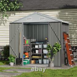 Abri de jardin en métal galvanisé avec portes verrouillables pour rangement extérieur.